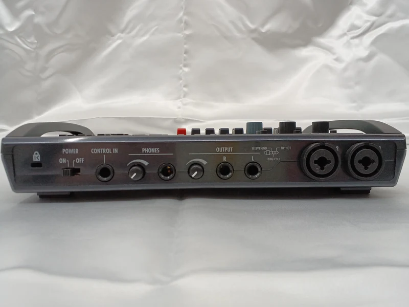 ZOOM MTR R8