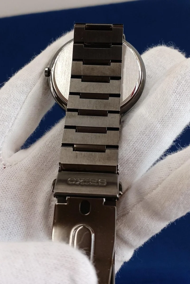 SEIKO Solar V157-0CM0