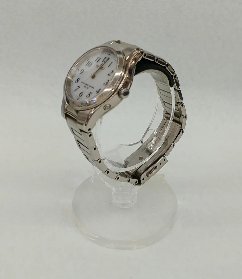 SEIKO Solar-Armbanduhr 3B51-0AD0