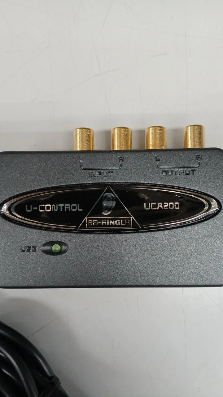 BEHRINGER USB-Audio-Interface UCA200