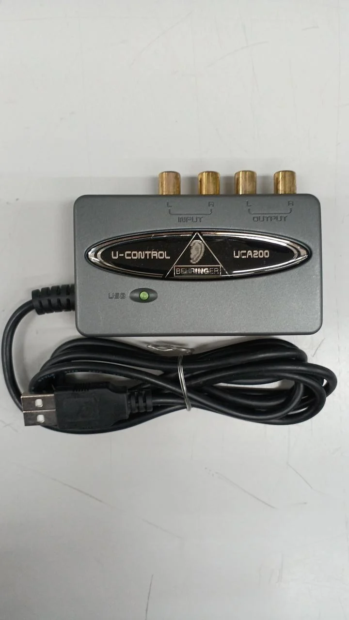 BEHRINGER USB-Audio-Interface UCA200
