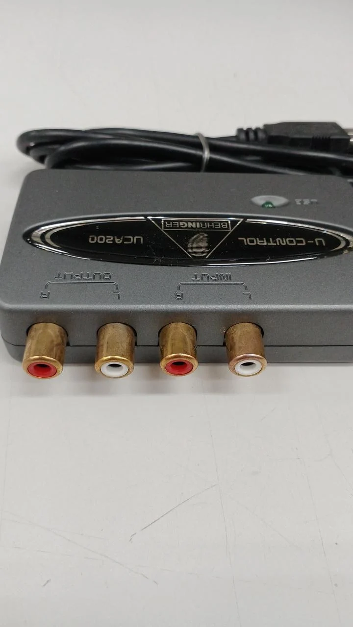 BEHRINGER USB-Audio-Interface UCA200