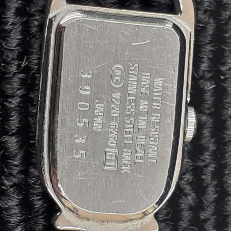 SEIKO Quarzuhr V220-6260