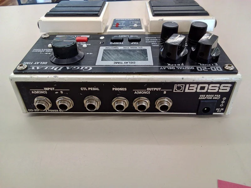 BOSS Effektpedal DD-20