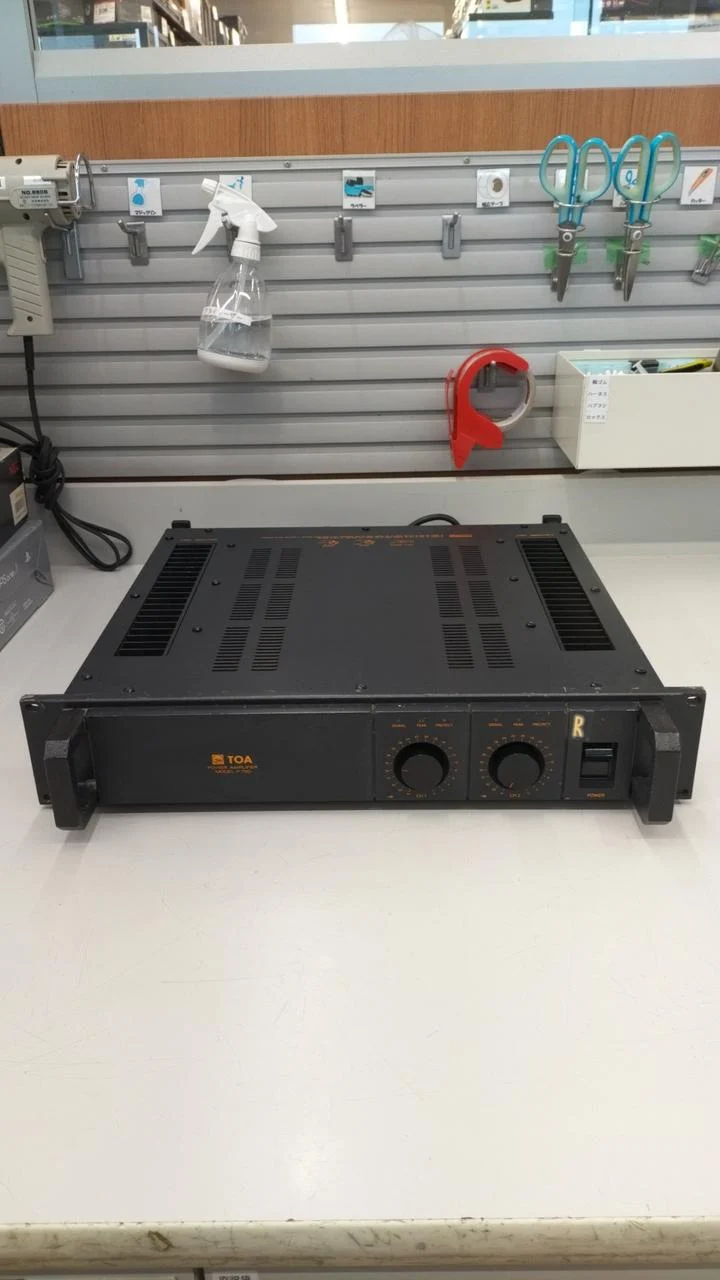 TOA Leistungsverstärker Rack Typ P75D
