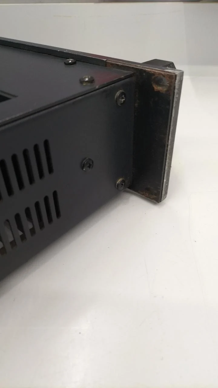 TOA Leistungsverstärker Rack Typ P75D