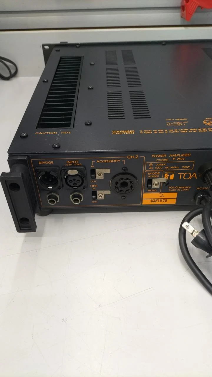 TOA Leistungsverstärker Rack Typ P75D