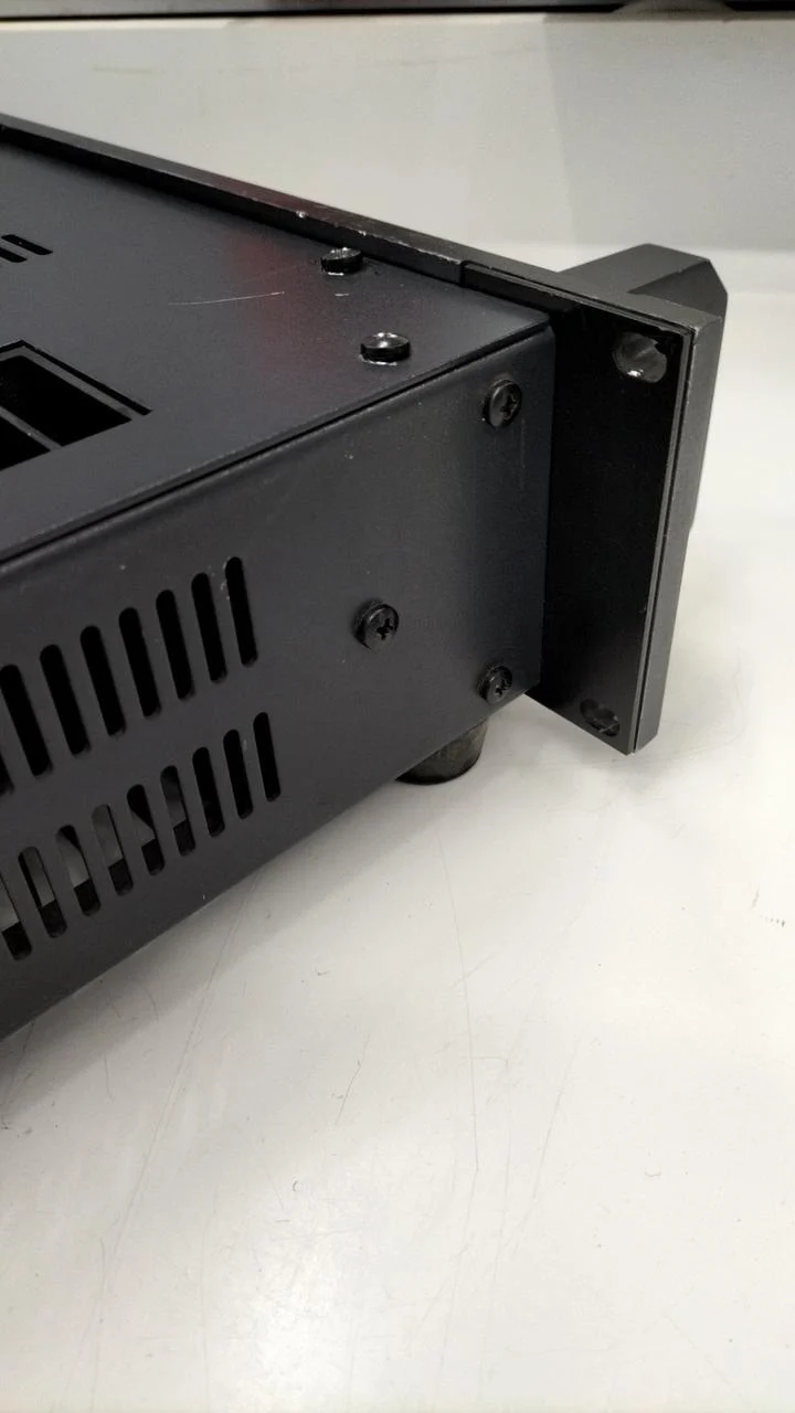 TOA Leistungsverstärker Rack Typ P75D