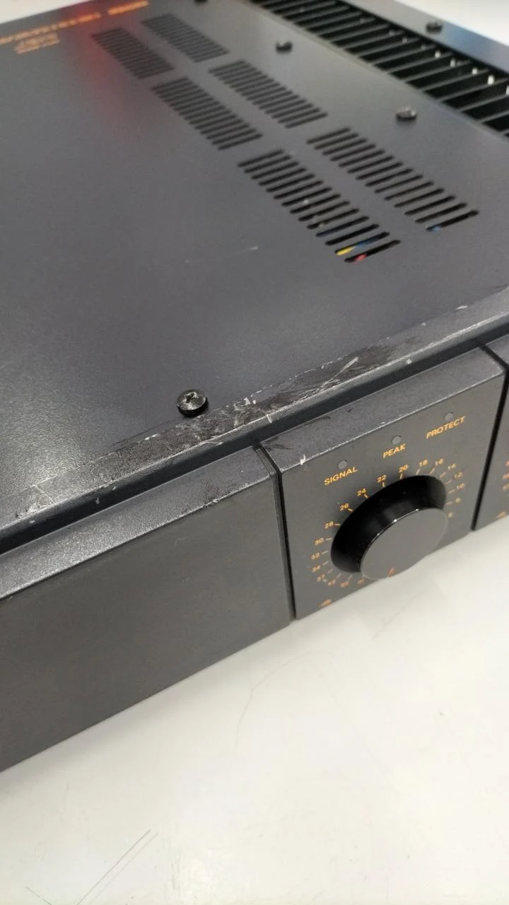TOA Leistungsverstärker Rack Typ P75D