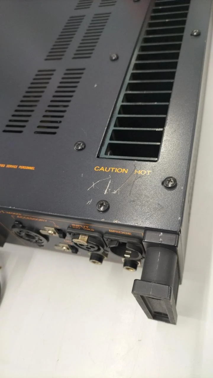 TOA Leistungsverstärker Rack Typ P75D