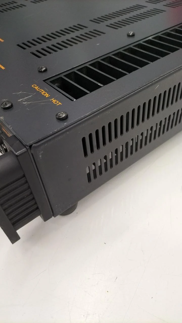 TOA Leistungsverstärker Rack Typ P75D