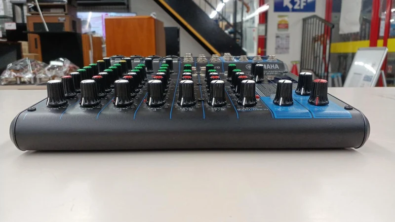 YAMAHA Analogmixer MG10XU