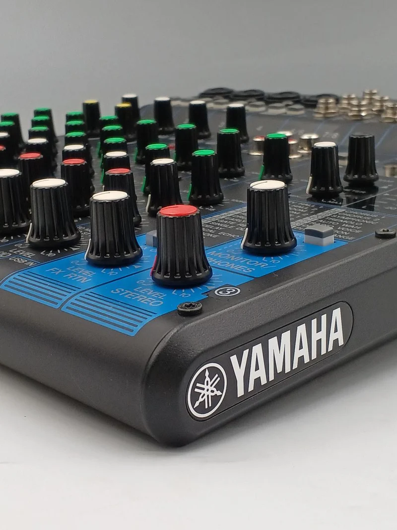 YAMAHA Mixer MG10XU