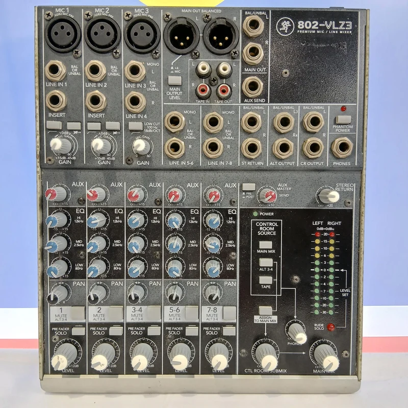[SCHROTT] MACKIE Mixer 802-VLZ3