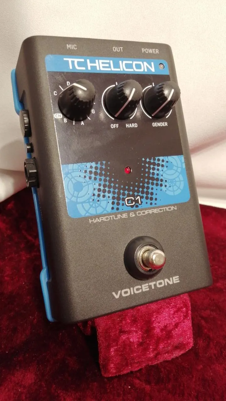 TC-HELICON Gesangseffektpedal: VOICETONE C1