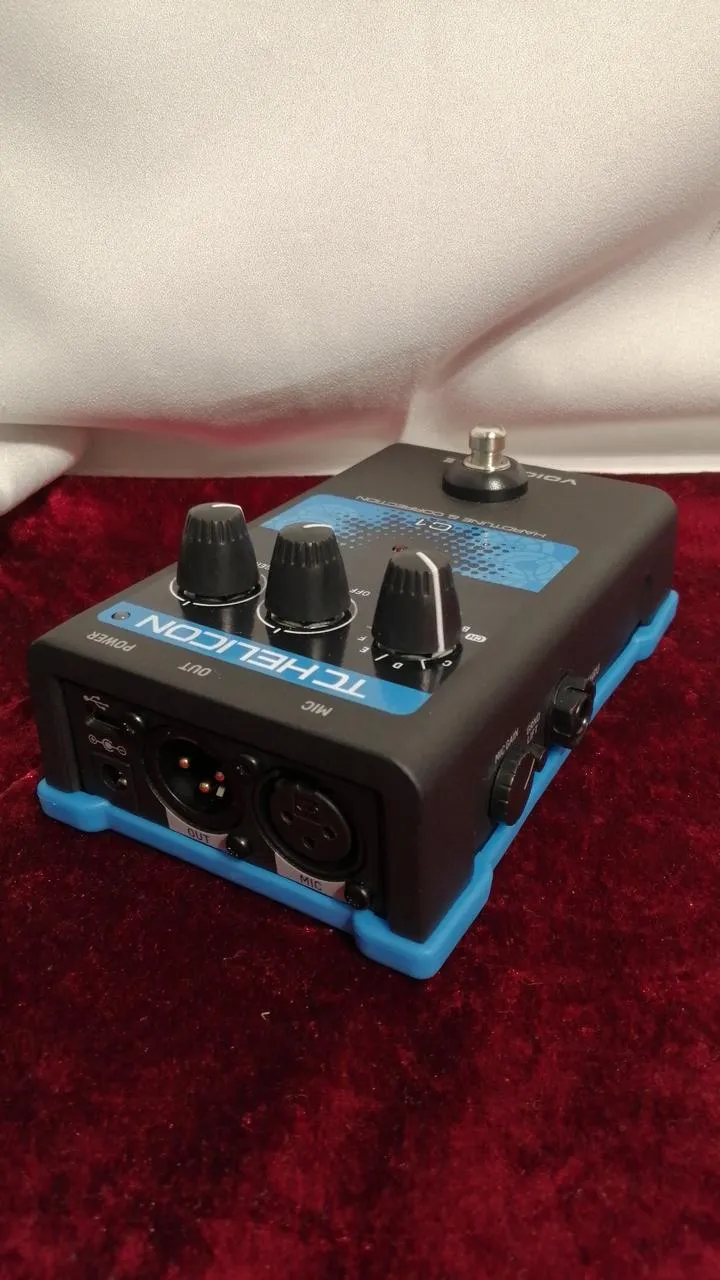TC-HELICON Gesangseffektpedal: VOICETONE C1