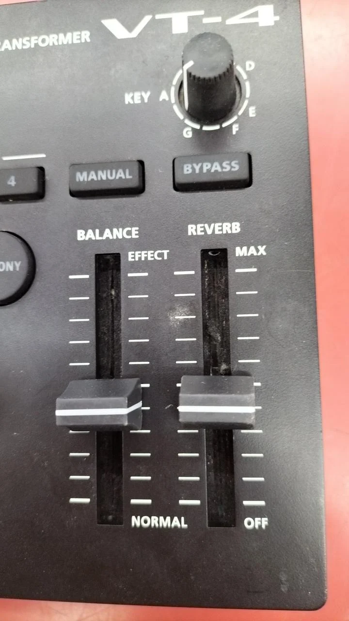 ROLAND Voice Transformers VT-4