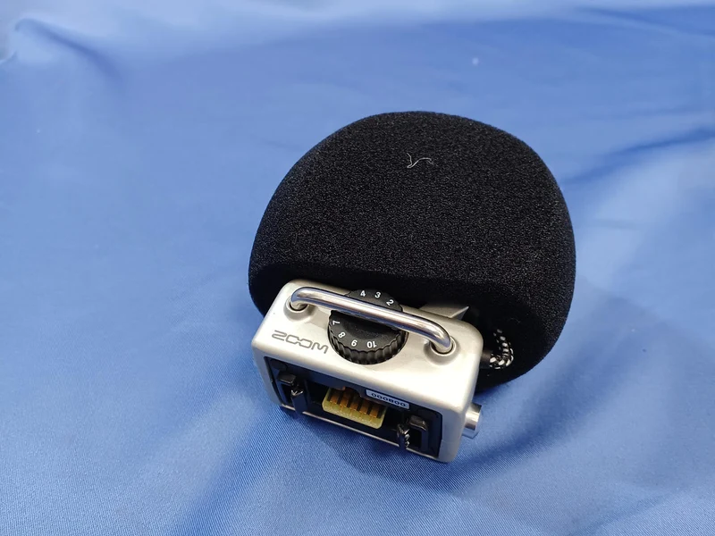 [SCHROTT] ZOOM *Schrott, Funktion nicht geprüft XYH-5
