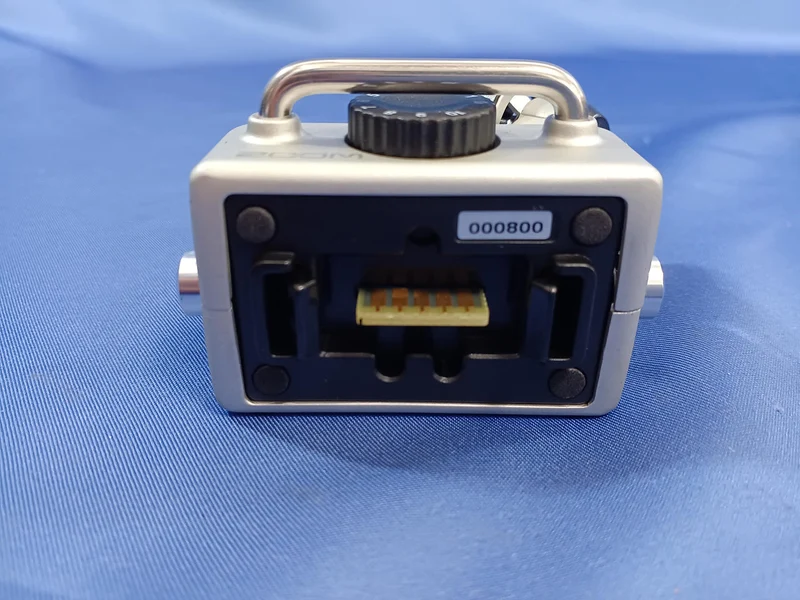 [SCHROTT] ZOOM *Schrott, Funktion nicht geprüft XYH-5