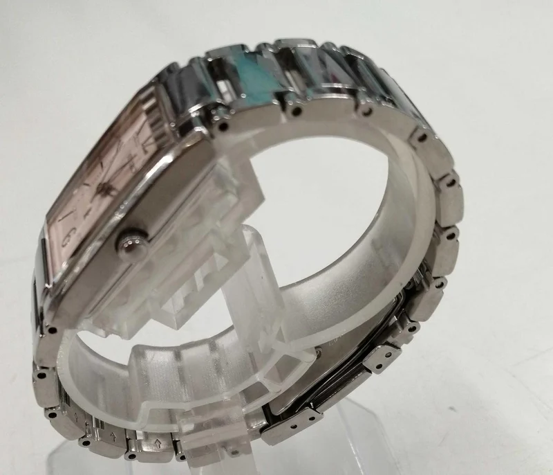 SEIKO Quarz-Armbanduhr 1F21-5E20