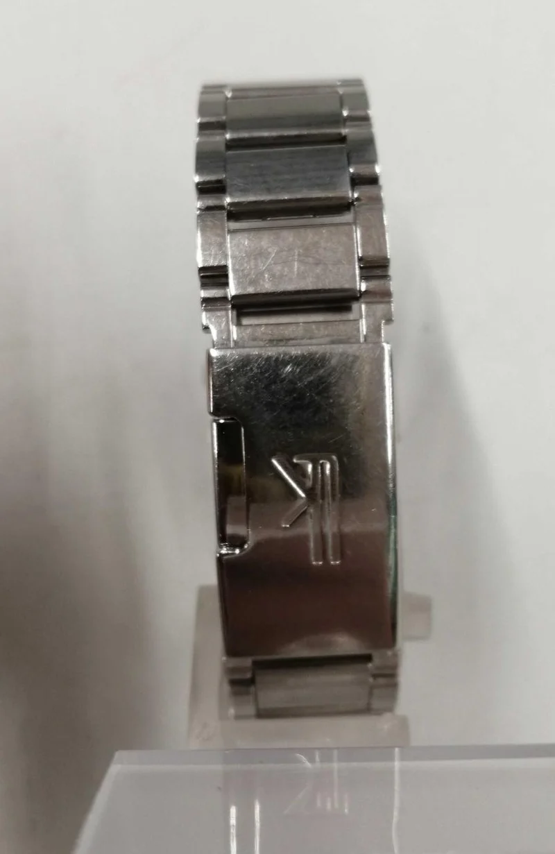 SEIKO Quarz-Armbanduhr 1F21-5E20