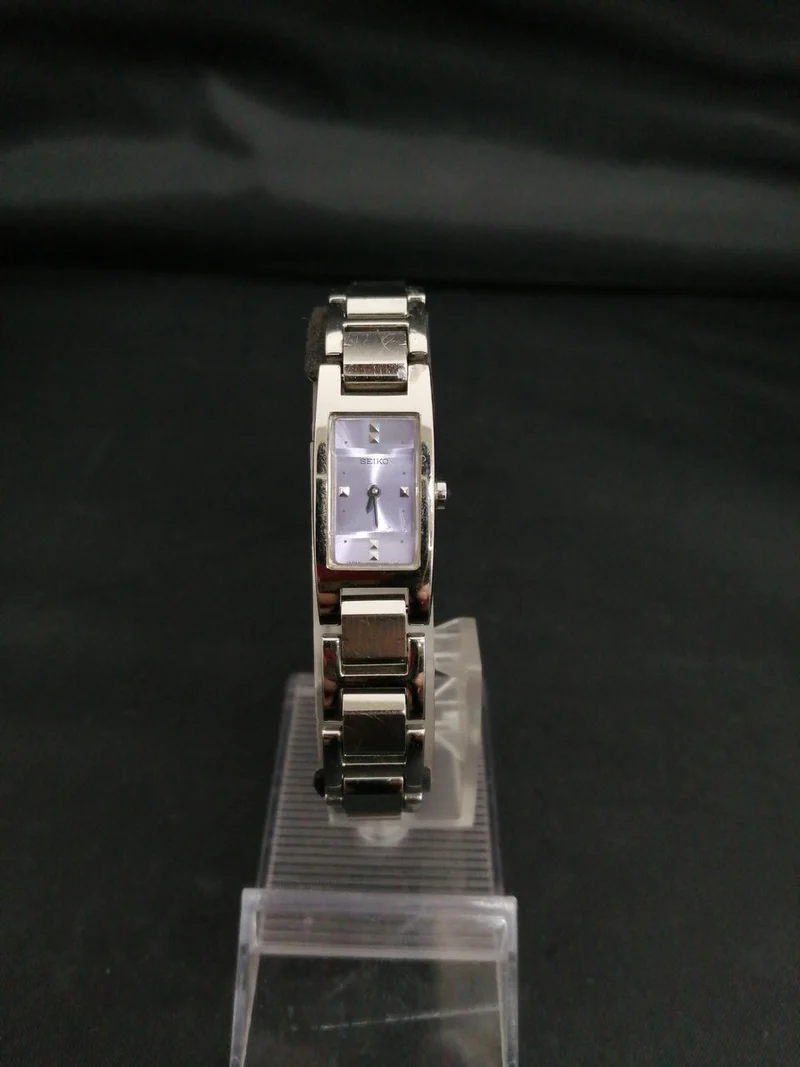 SEIKO Armbanduhr 2E20-0AC0