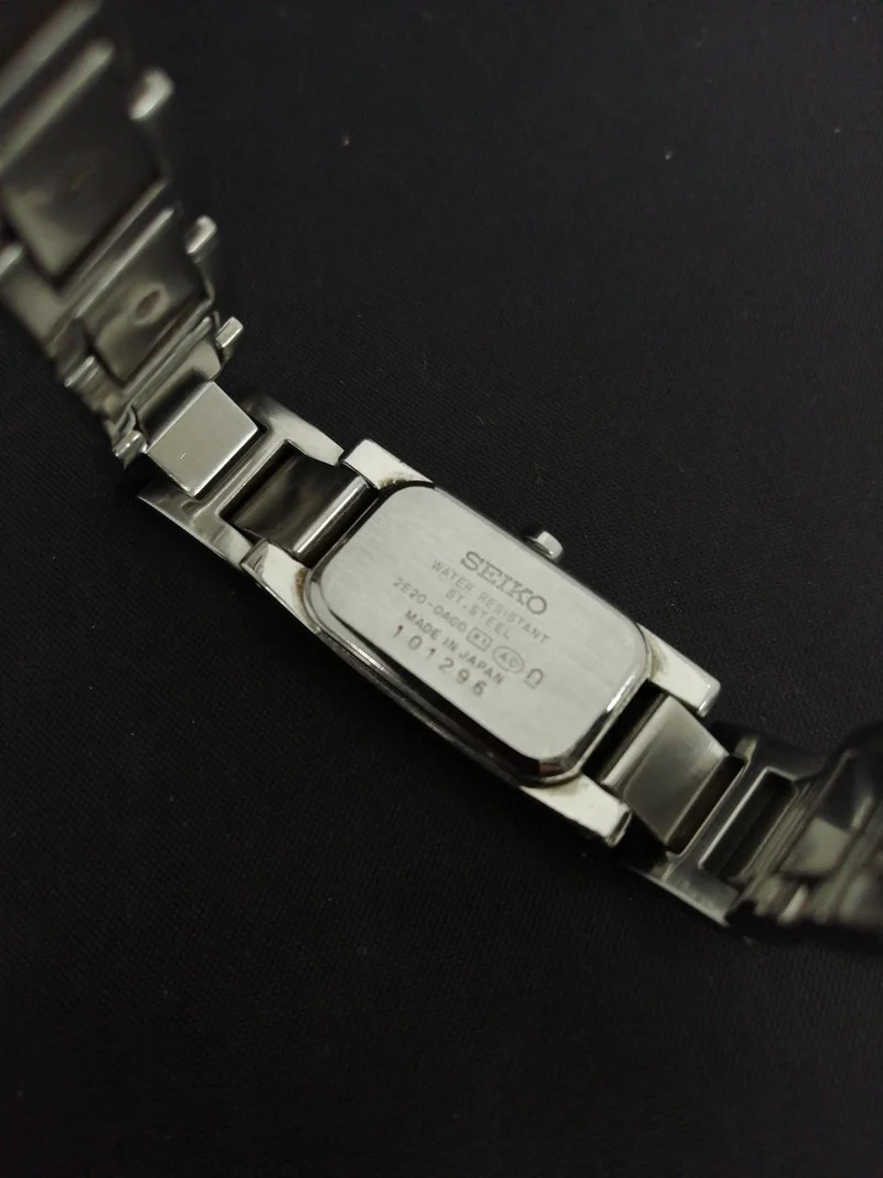 SEIKO Armbanduhr 2E20-0AC0
