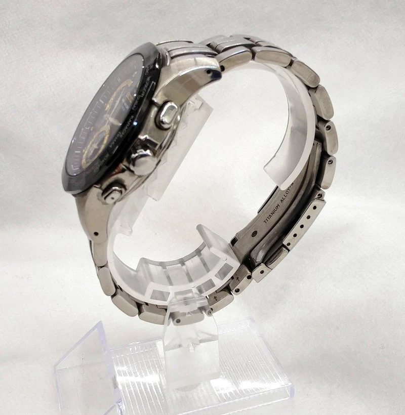 SEIKO Solar-Funkarmbanduhr 8B53-0AA1