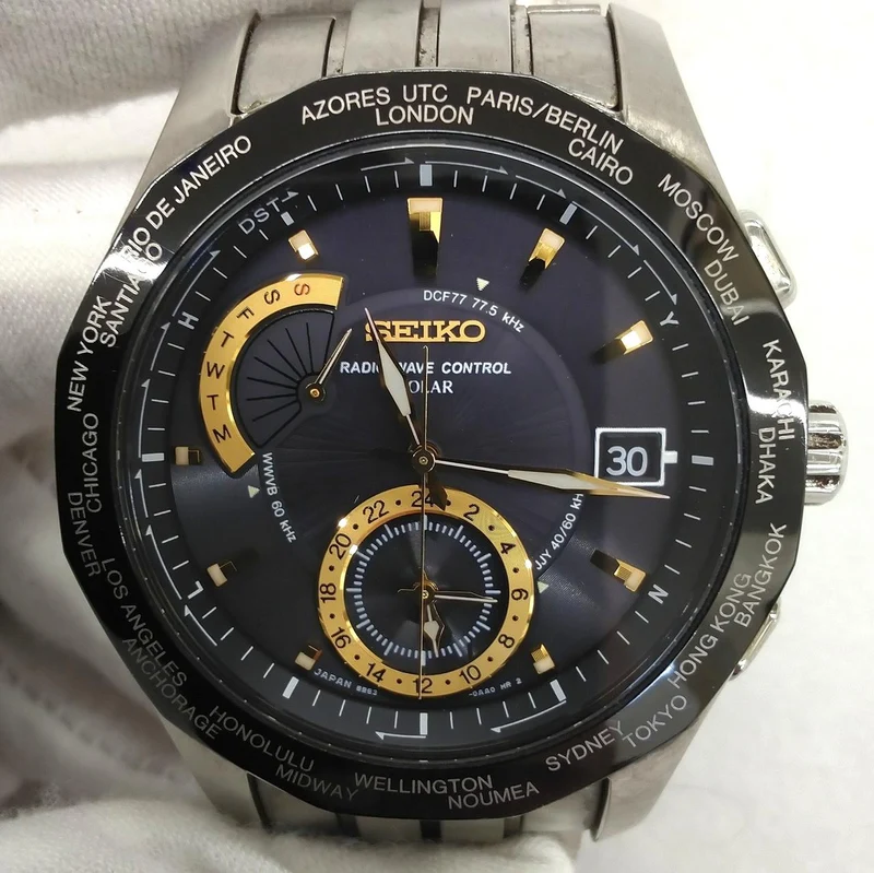 SEIKO Solar-Funkarmbanduhr 8B53-0AA1