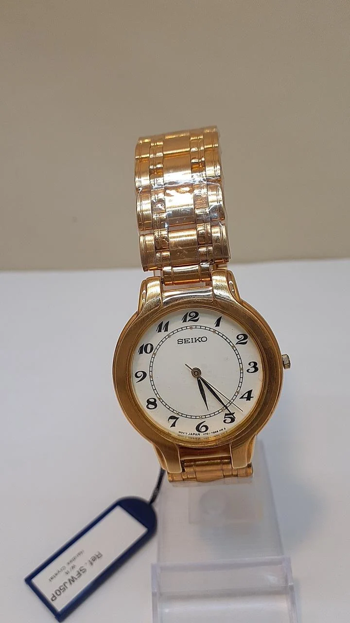 SEIKO Quarz-Armbanduhr V701-7A70