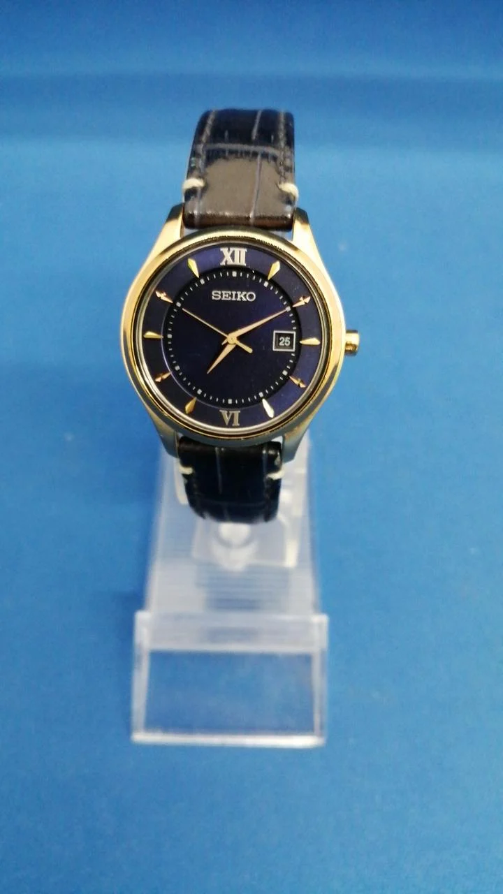 SEIKO Quarz-Analog-Armbanduhr V137-0DH0