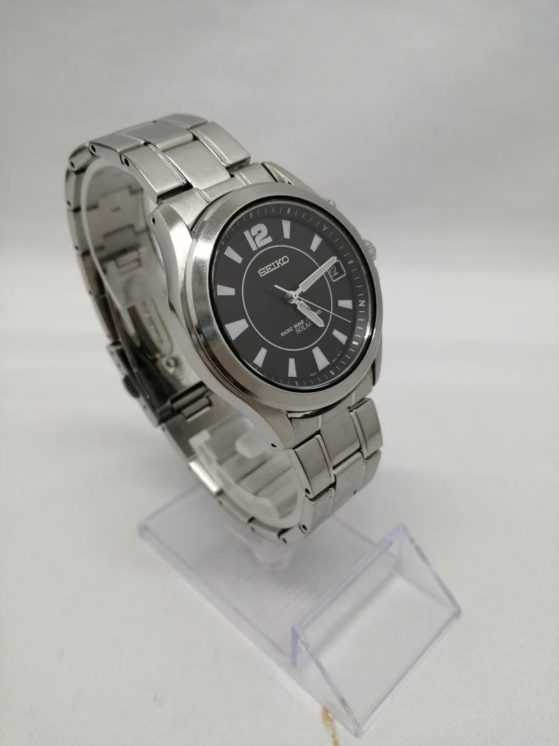 SEIKO Funkgesteuerte Solar-Armbanduhr 7B22-0AZ0