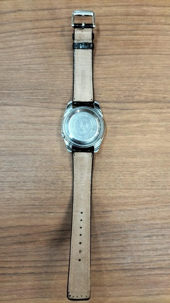 [SCHROTT] SEIKO SEIKO5 ACTUS Automatik, silbernes Zifferblatt mit Kratzern, 7019-7040