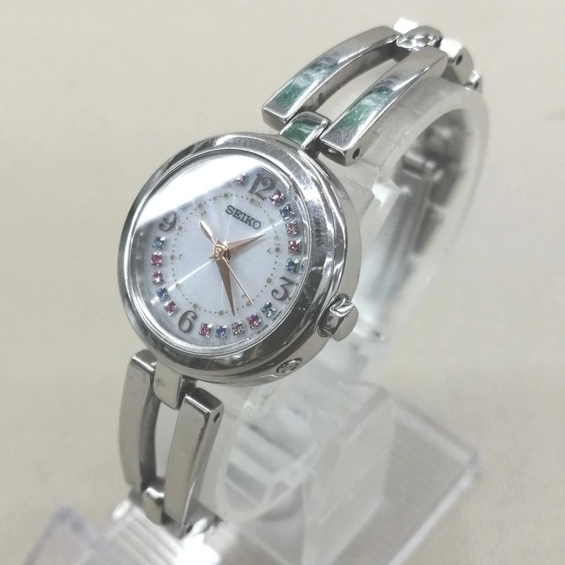 SEIKO Funkgesteuerte Solar-Armbanduhr 1B21-0AC0
