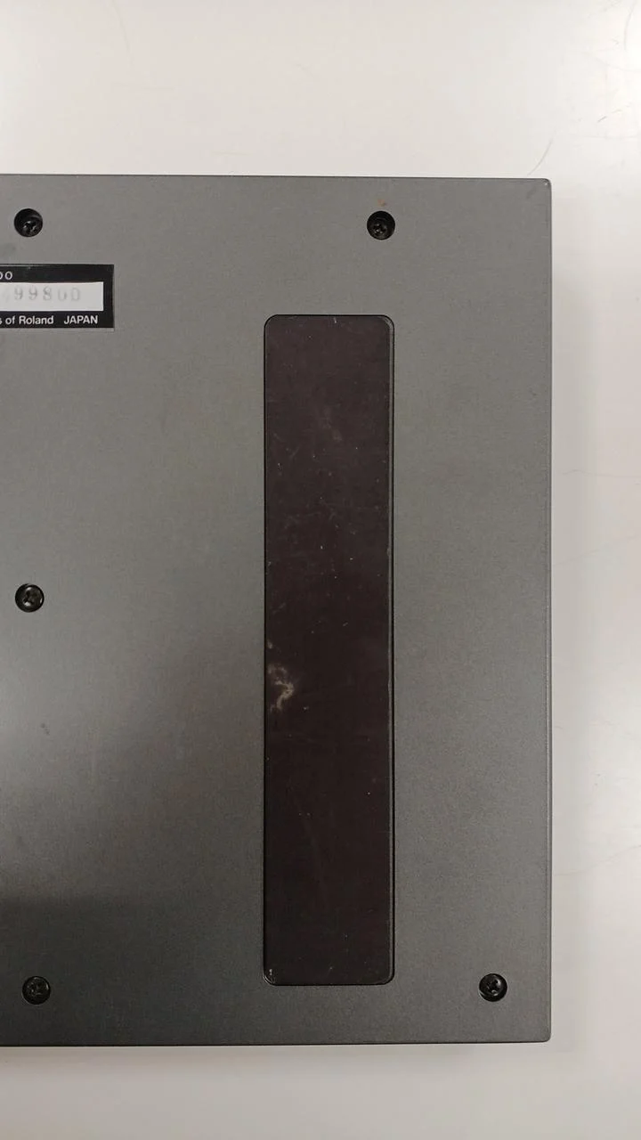 ROLAND Synthesizer Programmer PG-800 Schrott