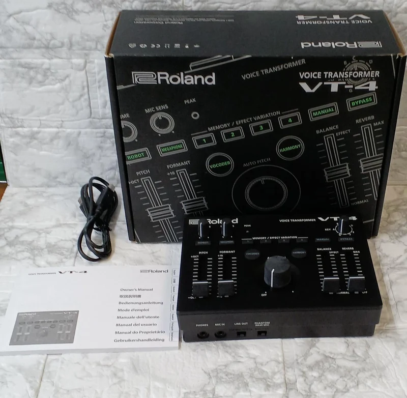 ROLAND Voice Transformers VT-4