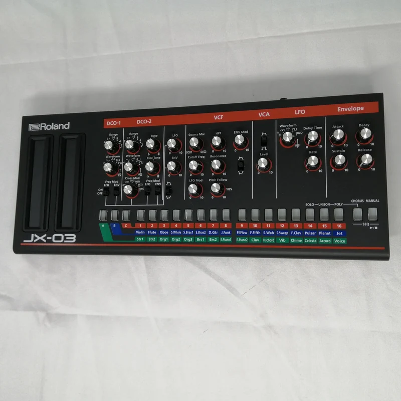 ROLAND Soundmodul JX-03
