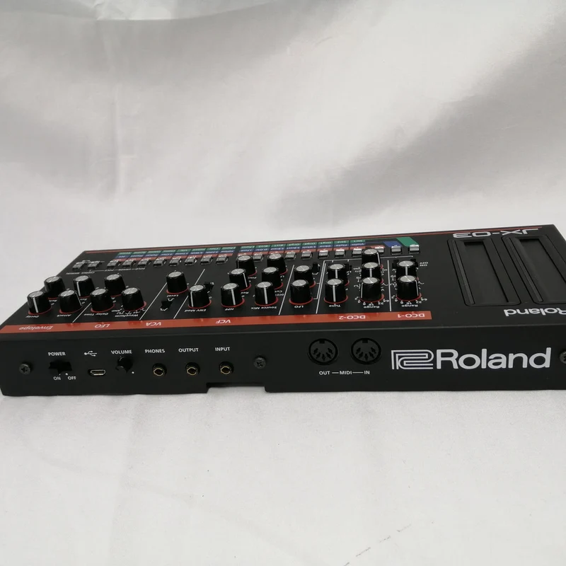 ROLAND Soundmodul JX-03