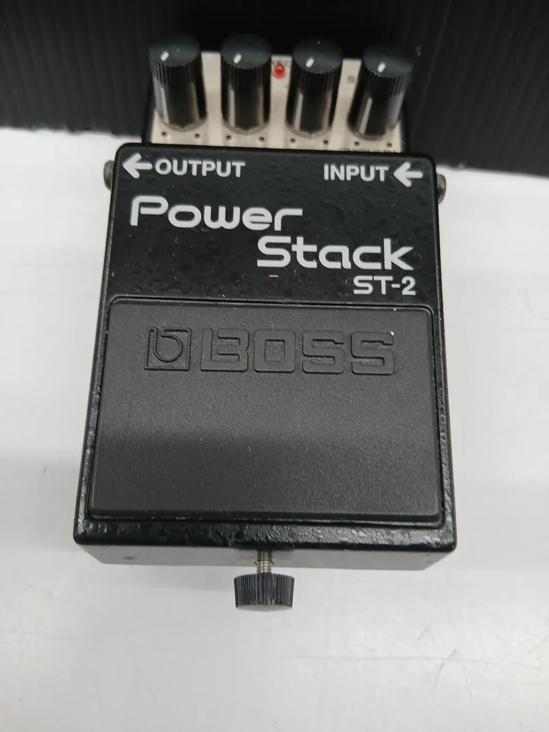 BOSS Effektpedal ST-2