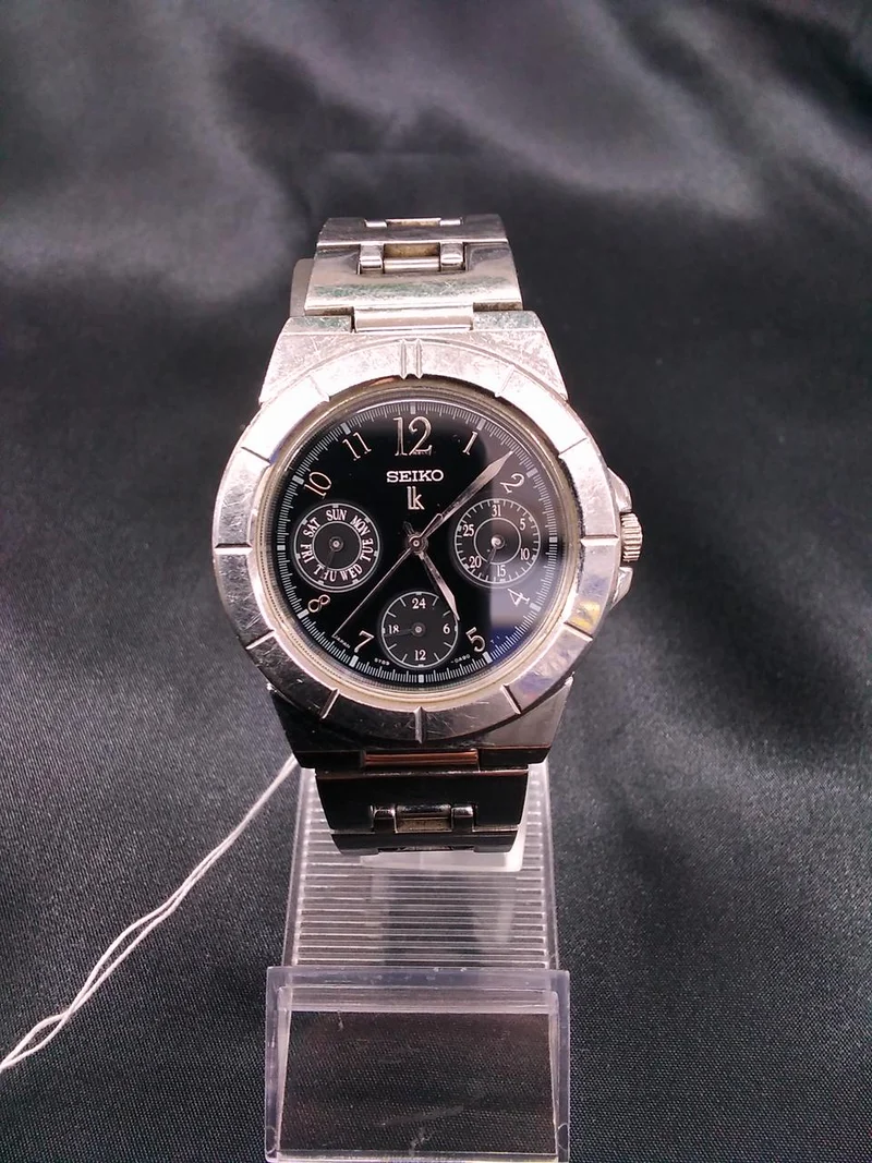 SEIKO Quarz-Analog-Armbanduhr 5Y89-0B30