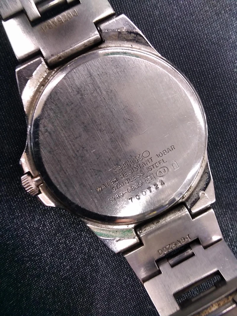 SEIKO Quarz-Analog-Armbanduhr 5Y89-0B30