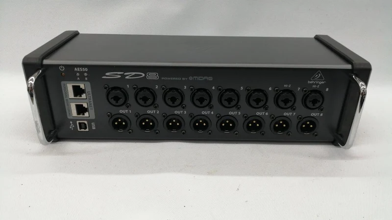BEHRINGER Stage Box SD8