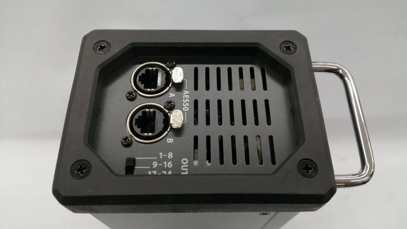 BEHRINGER Stage Box SD8
