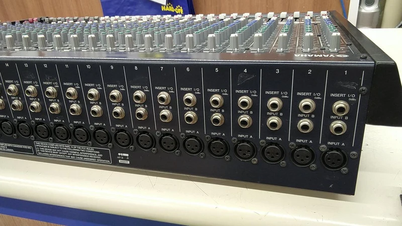 [SCHROTT] YAMAHA Mischpult MG24/14FX