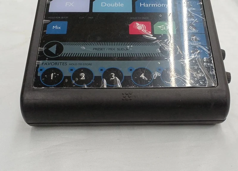 TC-HELICON Vocal Effects Pedal VOICELIVE TOUCH