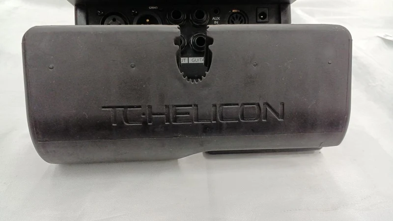 TC-HELICON Vocal Effects Pedal VOICELIVE TOUCH