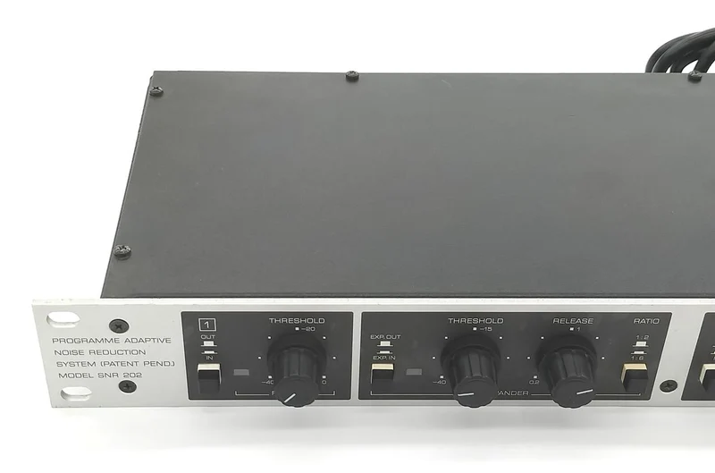 BEHRINGER Noise Gate DENOISER SNR202