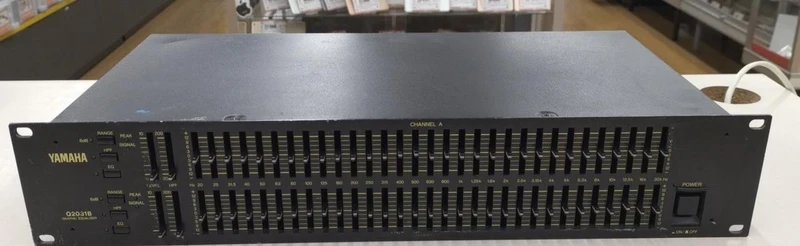 YAMAHA Grafik-Equalizer Q2031B