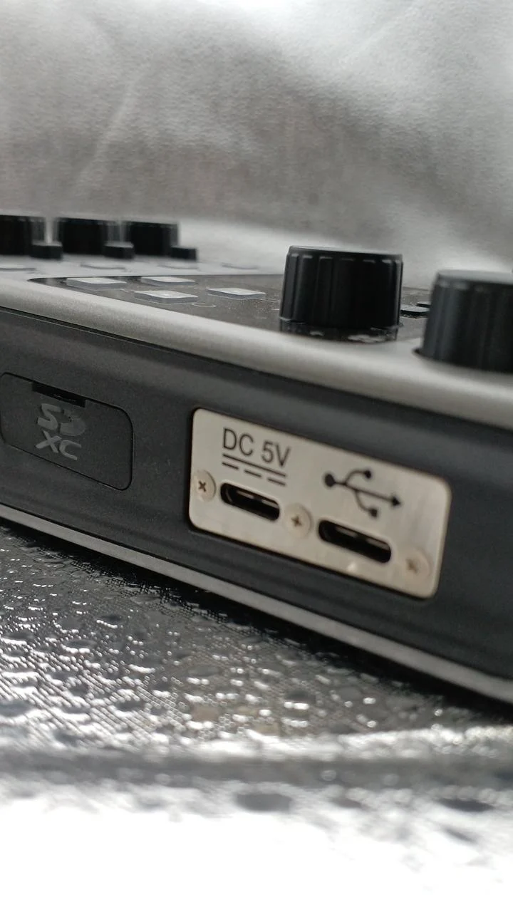 ZOOM Podcast-Recorder PODTRAK P4