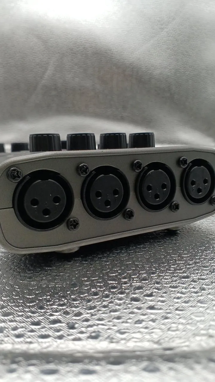 ZOOM Podcast-Recorder PODTRAK P4